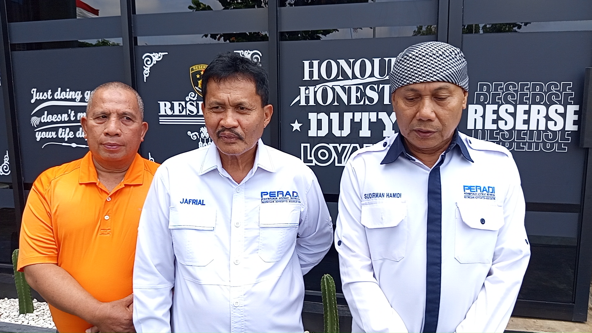 Buruh Diberhentikan Sepihak, Gugat Perusaaan “Sudah Bertahun Kami Menuntut Hak”